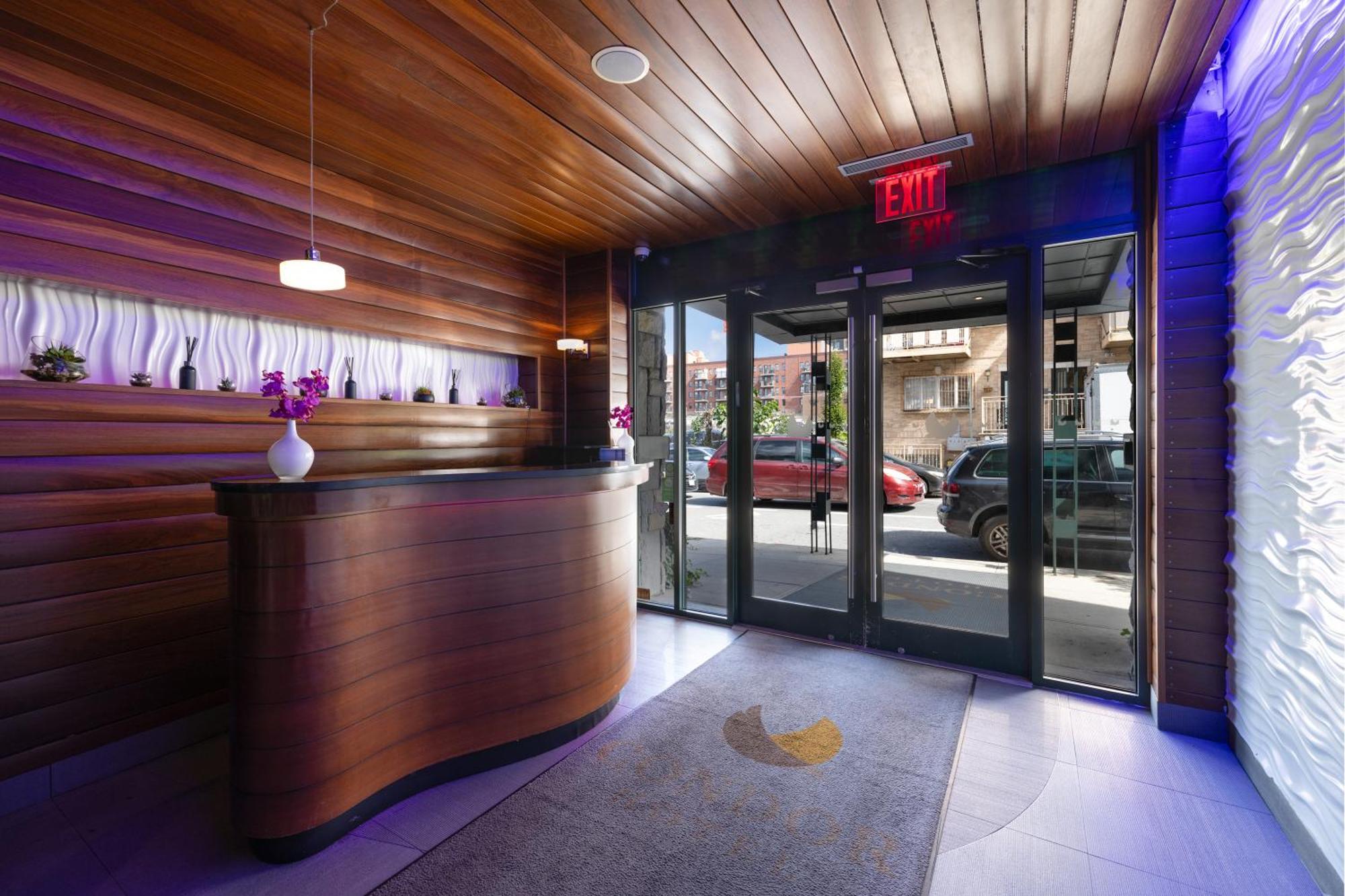 Aura Hotel Brooklyn New York Exterior photo