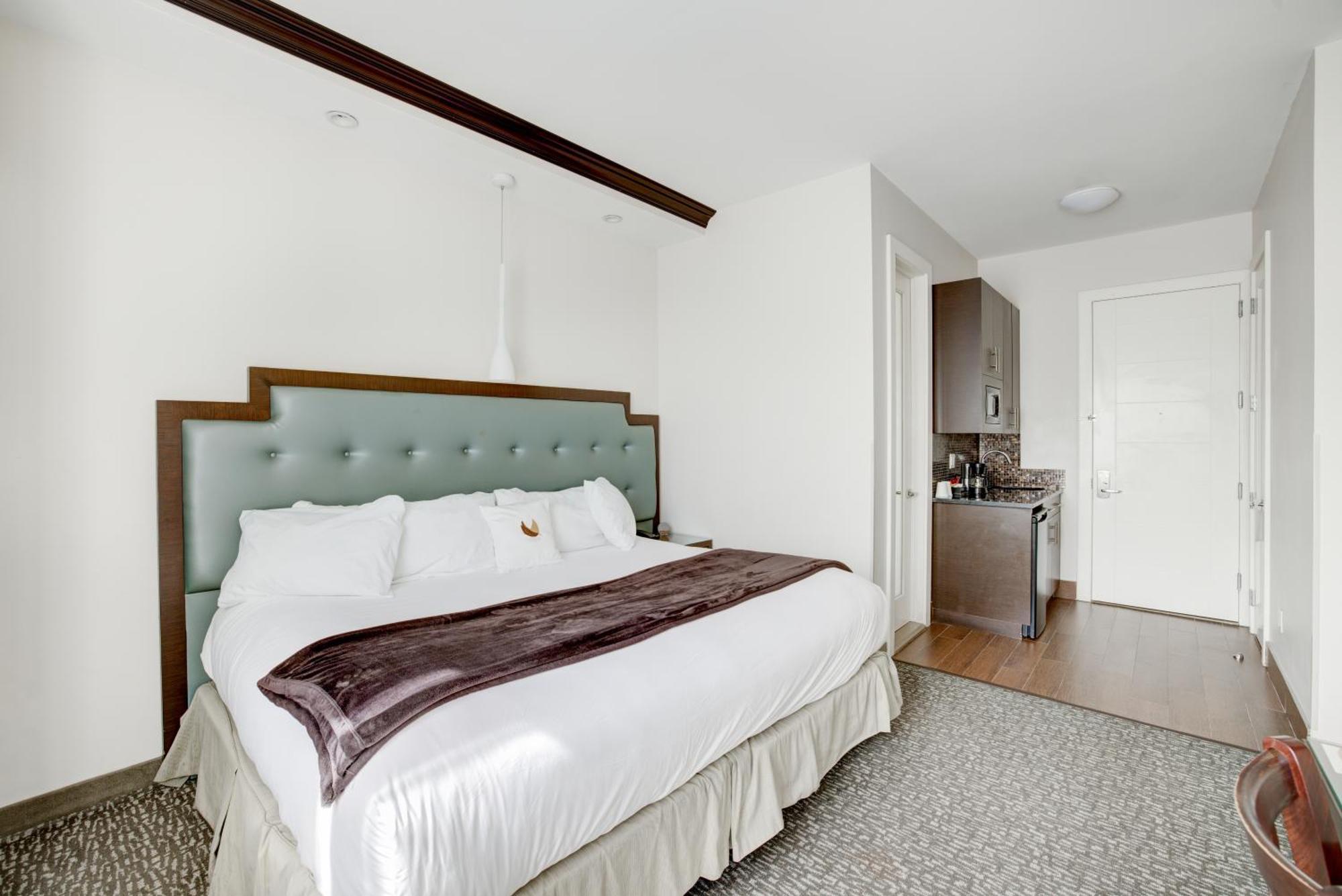 Aura Hotel Brooklyn New York Exterior photo