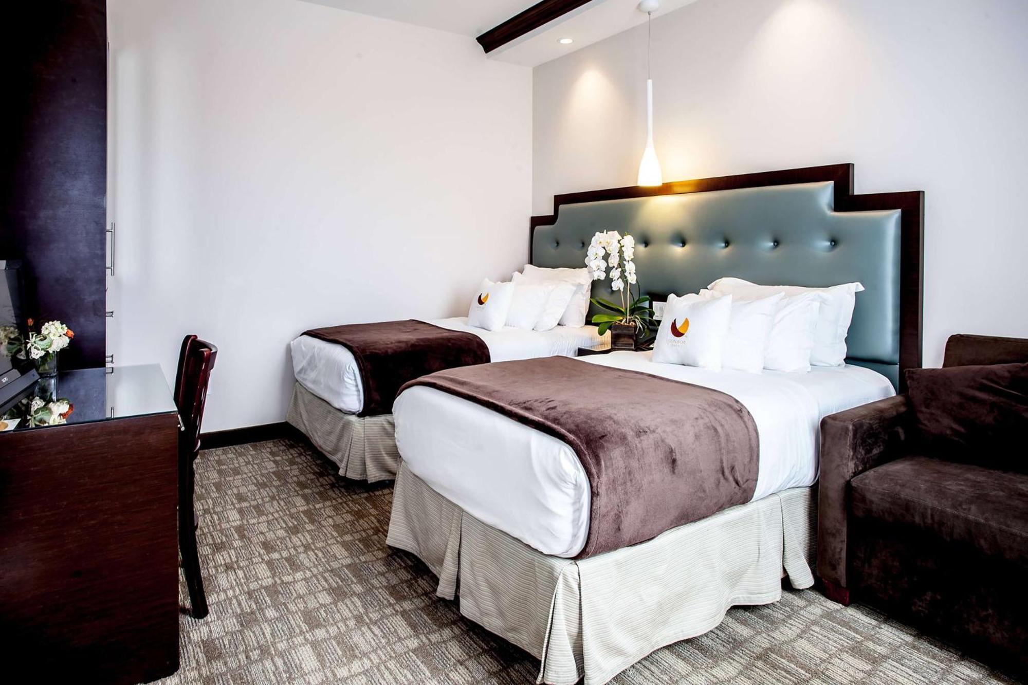 Aura Hotel Brooklyn New York Exterior photo